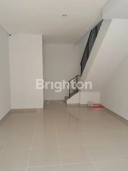 image ILLAGO GRANDE, GADING SERPONG, 2 LANTAI, POSISI HOOK, NEGO!! (2)