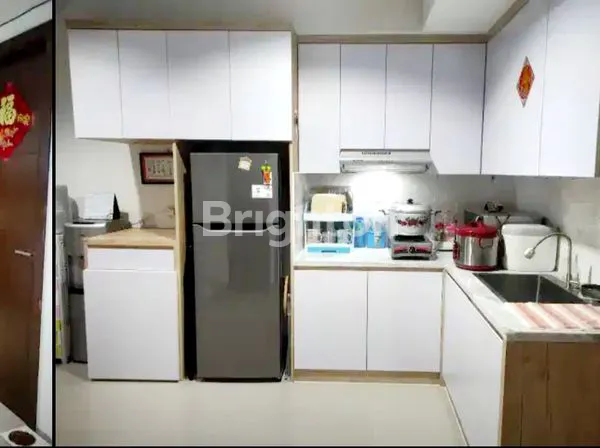 image APARTEMEN SPRINGHILL 2BR TOWER OAKWOOD SEMI FURNISH (2)