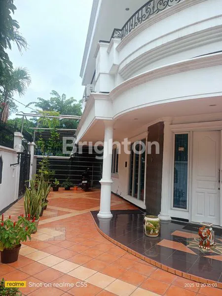 image RUMAH MEWAH DAN SANGAT STRATEGIS UNTUK SEMUA DI SUNTER KARYA (2)