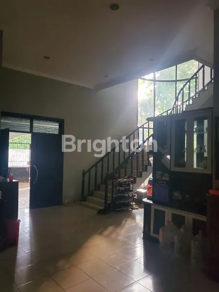 image DIJUAL RUMAH HOEK SHM LOKASI STRATEGIS BEBAS BANJIR METRO SUNTER (7)