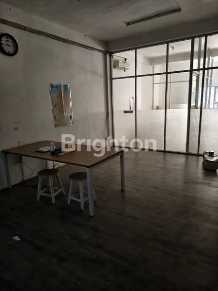 image RUKO 3,5 LANTAI DI RAYA KENJERAN FIRA SURABAYA (2)