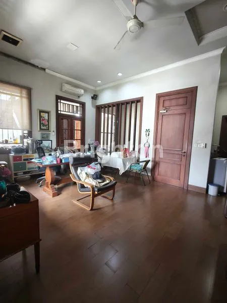 image RUMAH BAGUS PREMIUM 2 LANTAI ,ROW 2 MOBIL ,BEBAS BANJIR, JAKARTA BARAT (4)