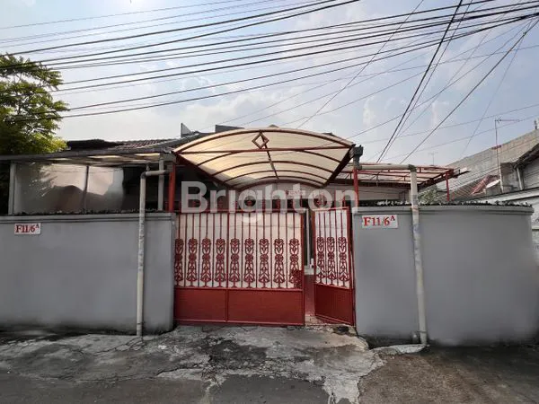 image RUMAH HOOK 2 LANTAI FULL FURNISHED LT 150 DI TAMAN RATU (8)