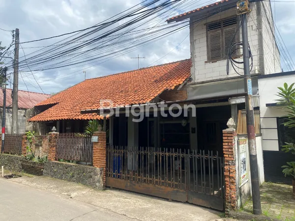 image DIJUAL RUMAH SIAP HUNI DI KAWASAN BEKASI BONUS KOLAM RENANG. (6)