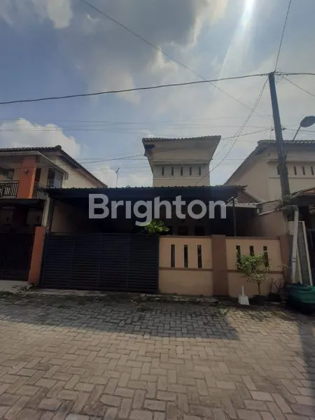 image HUNIAN NYAMAN LT 108M² DEKAT LUWES GENTAN (1)