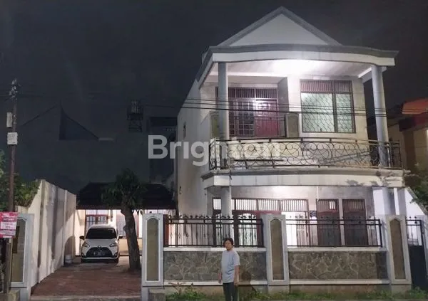 image RUMAH NYAMAN DI LINGKUNGAN YANG TENANG KOTA MALANG (1)