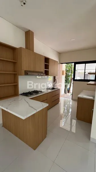 image DIJUAL RUMAH BANGUNAN MANDIRI THE EMINENT BSD (3)