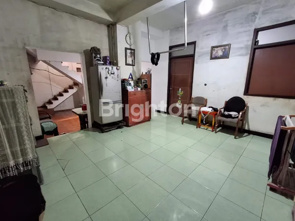 image RUMAH HITUNG TANAH SIDOSERMO COCOK UNTUK TEMPAT USAHA  (7)