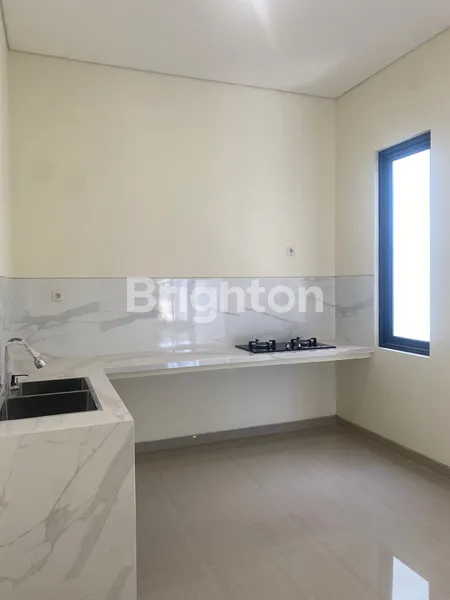 image DIJUAL RUMAH BARU GRESS SELANGKAH DARI MERR (4)