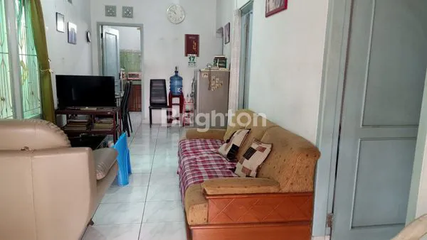 image RUMAH KLASIK BERSIH RAPI DAN STRATEGIS (2)