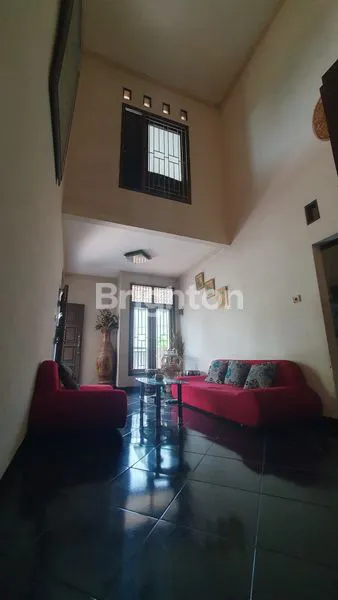 image RUMAH 2 LANTAI DI KOMPLEK KOPASSUS (6)