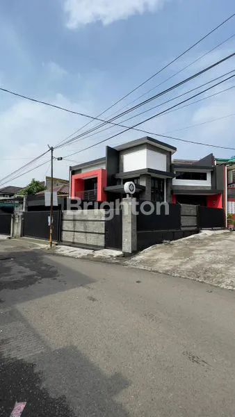 image RUMAH HOOK 2 LANTAI FULL FURNISH DI GUNUNG BATU DALAM (2)