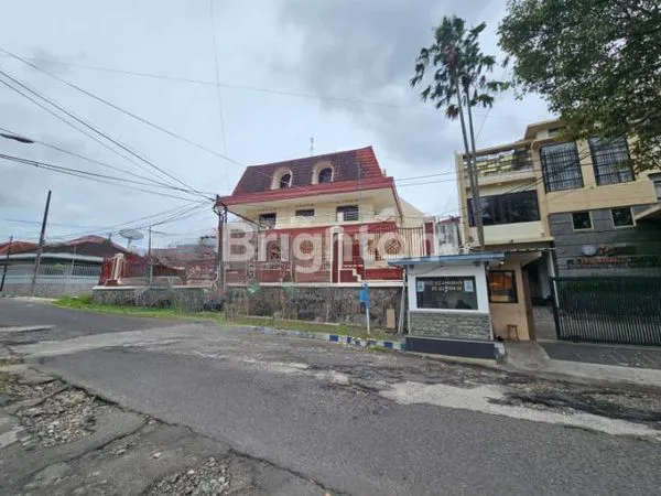 image RUMAH LOKASI EMAS DEKAT BANYAK MALL DI KOTA MALANG (2)