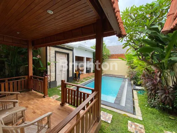 image SEWA VILLA MEWAH 4 KAMAR DI SESEH MUNGGU BALI – FULL FURNISHED, DEKAT PANTAI, LOKASI PREMIUM BADUNG (3)