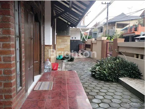 image RUMAH HOOK JOGLO AREA SULFAT,DEKAT TAMAN SULFAT,AKSES KOTA MUDAH,LINGKUNGAN AMAN (2)