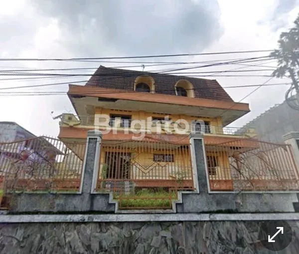 image RUMAH LOKASI EMAS DEKAT BANYAK MALL DI KOTA MALANG (3)