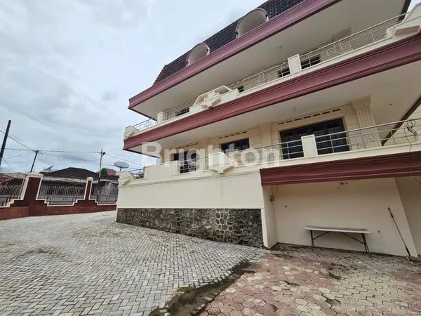 image RUMAH LOKASI EMAS DEKAT BANYAK MALL DI KOTA MALANG (7)