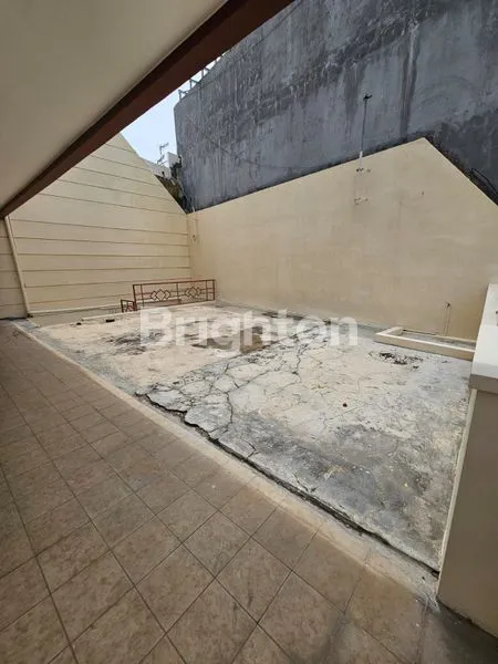 image RUMAH LOKASI EMAS DEKAT BANYAK MALL DI KOTA MALANG (8)