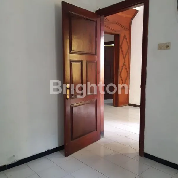 image RUMAH PURI LIDAH KULON LOKASI STRATEGIS (8)