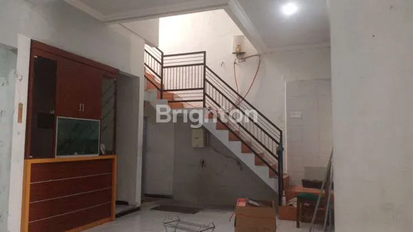image DIJUAL RUMAH BESAR DEKAT UB DAN POLINEMA  (5)