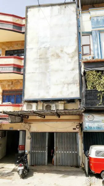 image RUKO STRATEGIS DI JL. RADIN INTAN, DEKAT BUNDARAN GAJAH (1)