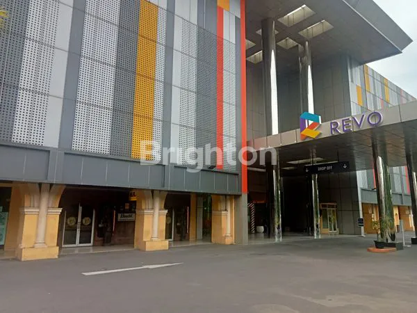 image   RUKO  GANDENG 3 LANTAI  DI PERTOKOAN REVO MALL,LOKASI STRATEGIS TERKONEKSI DENGAN LRT. HARGA NEGO !!! (3)