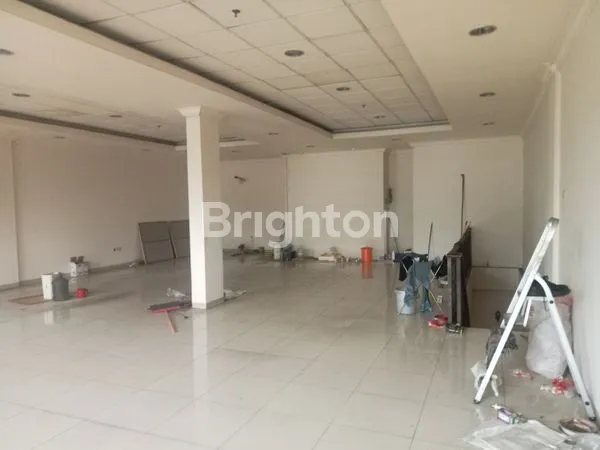 image   RUKO  GANDENG 3 LANTAI  DI PERTOKOAN REVO MALL,LOKASI STRATEGIS TERKONEKSI DENGAN LRT. HARGA NEGO !!! (4)
