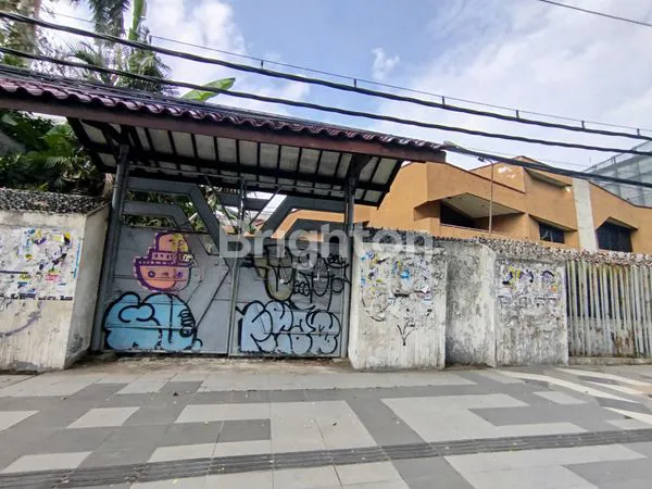 image RUMAH KOMERSIAL LT 2000 DI HR MUHAMMAD (1)