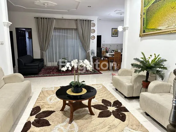 image RUMAH CANTIK SIAP HUNI, FULL FURNISHED DI BALIKPAPAN (2)