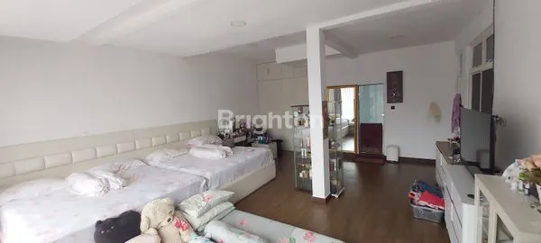 image RUMAH 2 LANTAI DI MODERNLAND TANGERANG – LUAS, LENGKAP, SIAP HUNI (6)