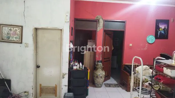 image DIJUAL CEPAT: RUMAH SHM, SIAP HUNI DI PERUMAHAN ASRI (6)