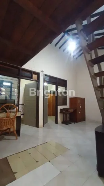 image MURAH RUMAH TINGGAL LUMAYAN BAGUS DI DAERAH DURI KEPA ROW 1 MOBIL (4)