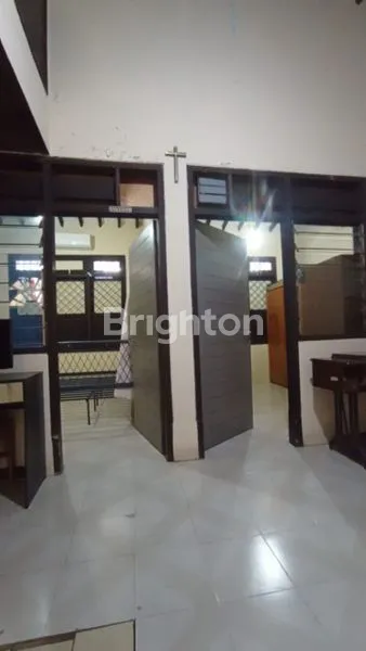 image MURAH RUMAH TINGGAL LUMAYAN BAGUS DI DAERAH DURI KEPA ROW 1 MOBIL (8)