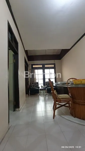 image MURAH RUMAH TINGGAL LUMAYAN BAGUS DI DAERAH DURI KEPA ROW 1 MOBIL (2)