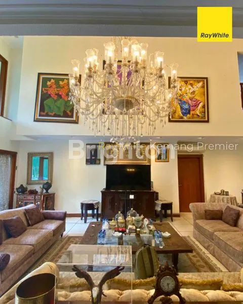 image RUMAH MEWAH PREMIUM DI PONDOK INDAH JAKARTA SELATAN (3)