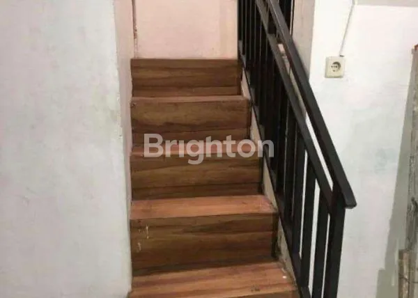 image RUMAH TEBET TIMUR LT 135M², AKSES 2 MOBIL, SHM (8)