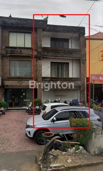 image SEWA RUKO STRATEGIS DI GATSU TENGAH, 3 LANTAI (1)