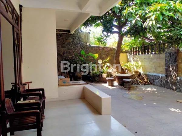 image RUMAH NGAGEL JAYA SELANGKAH KE JALAN RAYA SIAP HUNI LOKASI STRATEGIS  (3)