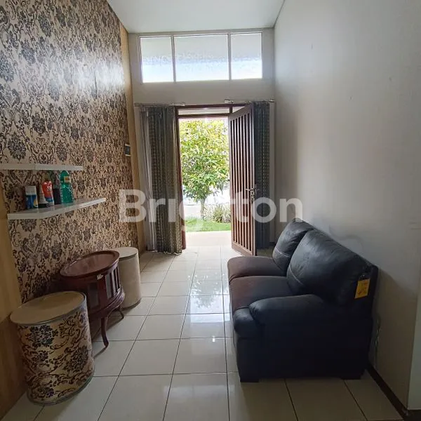 image RUMAH DISEWAKAN DI KOTA BARU PARAHYANGAN | FAVORIT KELUARGA, UDARA SEJUK & TENANG (5)