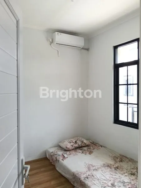 image RUMAH 2 LANTAI DI LIBERSA GARDEN DUREN JAYA BEKASI  (4)