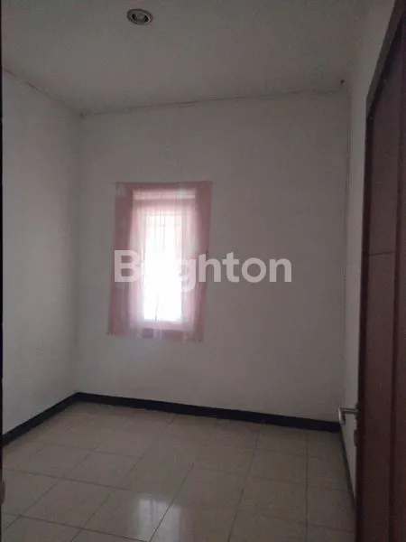 image RUMAH MODERN MINIMALIS HARGA EKONOMIS LOKASI STRATEGIS - 5 MENIT DARI BORMA KATAPANG - SIAP HUNI & BEBAS BANJIR (6)