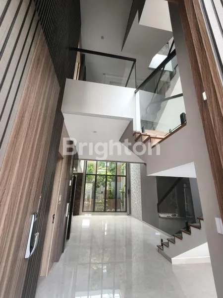 image  RUMAH MEWAH CITRALAND 3 LANTAI LIFT BARU SIAP HUNI (3)