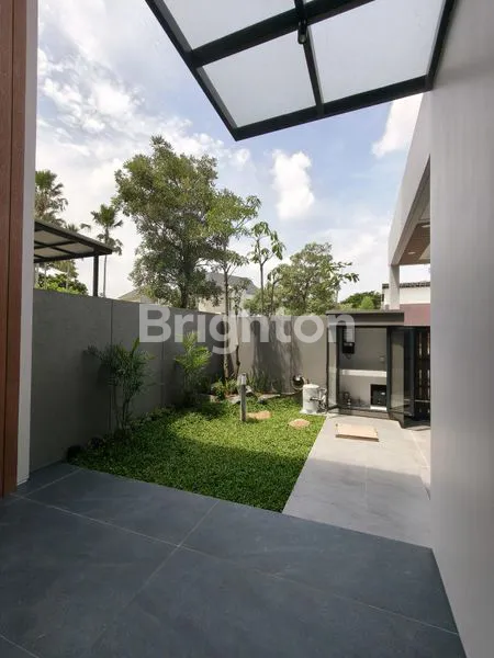 image  RUMAH MEWAH CITRALAND 3 LANTAI LIFT BARU SIAP HUNI (2)