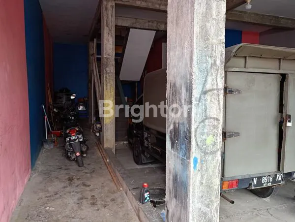 image RUMAH STRATEGIS 2 LANTAI, DEKAT ALUN-ALUN BATU (3)