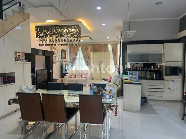 image DIJUAL RUMAH 2LANTAI RENO SEMI FURNISH DI CLUSTER ELIT KELAPA GADING (4)