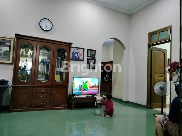 image RUMAH DI JL. TIM ASIH WIBAWA MUKTI 2, JATIASIH BEKASI, SHM, LT:860M, LB:500, KM: 5, KT: 4, NYAMAN, ASRI, BEBAS BANJIR DAN LOKASI STRATEGIS (6)