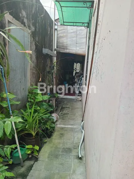 image RUMAH 2 LANTAI SHM, LT 270M² DI SERENGAN SOLO (4)