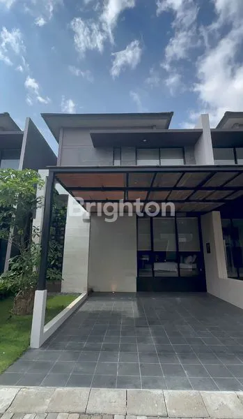 image RUMAH READY TYPE WHITNEY DELUXE DI PERUM GREENLAKE CITRALAND SINGAPORE SURABAYA BARAT (1)