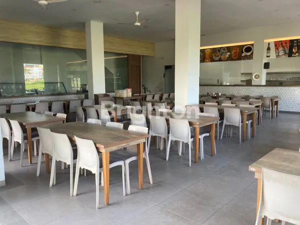 image RUKO GANDENG 3 LA RIVIERA DI KAWASAN PIK 2 (3)