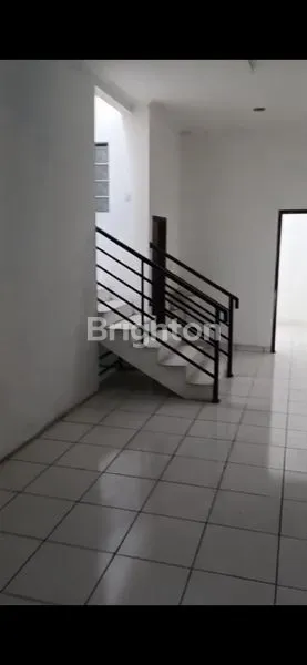 image \N*DISEWAKAN RUKO 4 LANTAI DI PINGGIR JALAN KH.HASYIM ASHARI, CIPONDOH, TANGERANG, BANTEN.*\N(KODE RMRG 2900)\N (4)